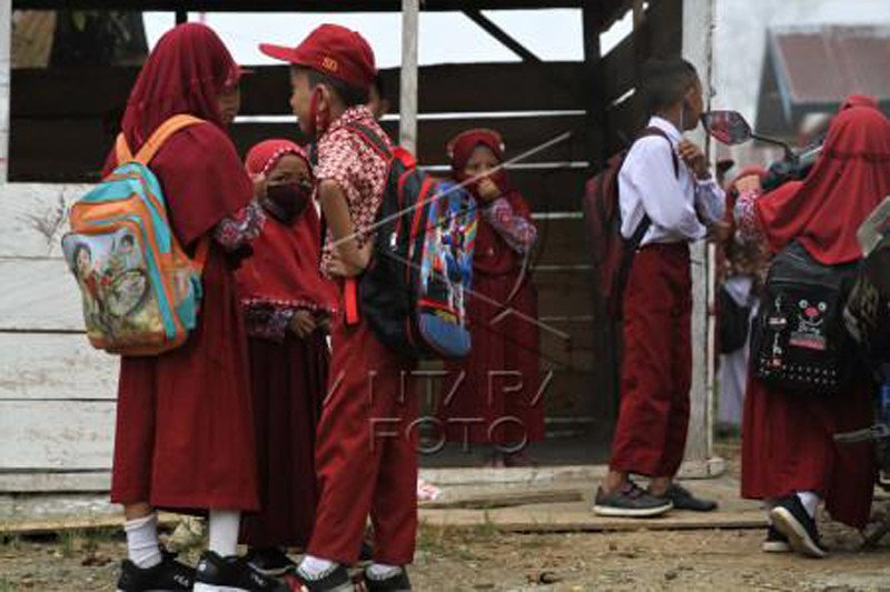 Hari pertama sekolah di Kolaka Timur