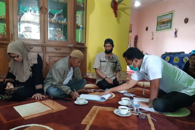 Jasa Raharja Solok serah santunan ke ahli waris korban kecelakan di Koto Gadang