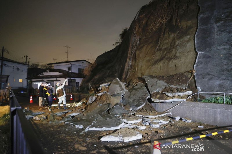 Gempa 7,2 magnitudo guncang Jepang, sebabkan tsunami 1 meter - ANTARA News