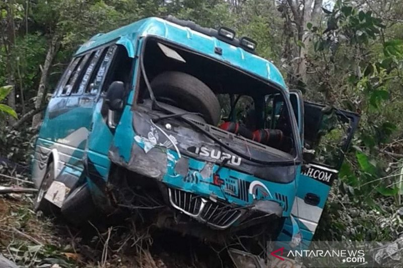 Dua warga tewas dalam kecelakaan bus wisata di Aceh Tengah
