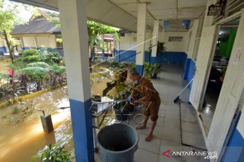 Pasca Banjir Di Padang