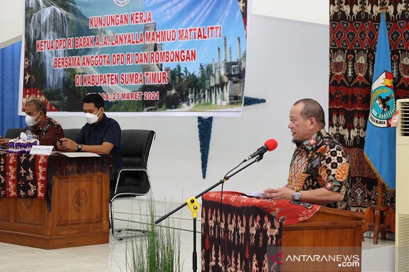 Ketua DPD dorong Sumba Timur optimalkan pengembangan rumput laut - ANTARA  News
