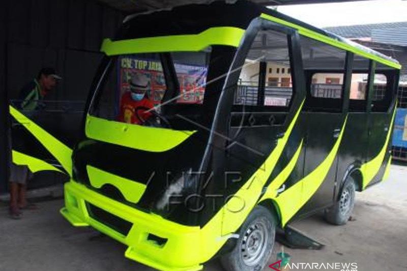 Pembuatan Mobil Kereta Wisata