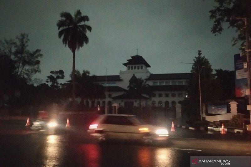 Lampu Gedung Sate dan DPRD Jawa Barat dimatikan peringati Earth Hour