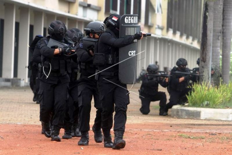 Latihan Pertempuran Kota Brimob Kalbar