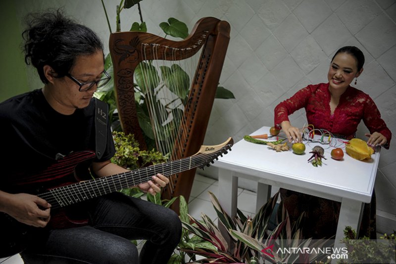 Instrumen musik dari buah dan sayur