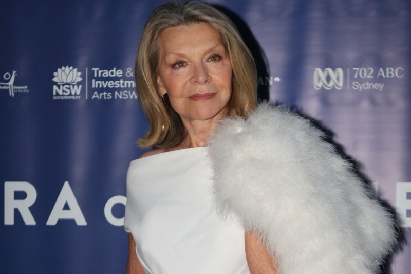 Perancang busana ikon fesyen Australia Carla Zampatti meninggal dunia usia 78 tahun