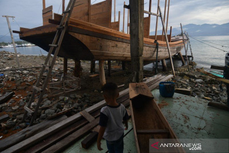 Kendala pembuat kapal kayu di Donggala