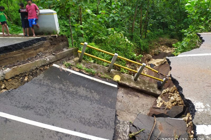 BPBD Gunung Kidul: Puluhan unit sistem peringatan dini longsor rusak