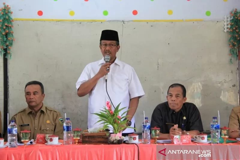 Mantan Bupati Solok Tanggapi Soal Utang Ke Epyardi Asda Antara News