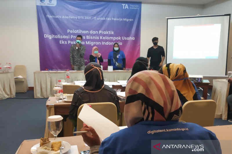 Kominfo beri pelatihan pemasaran digital mantan pekerja migran Cirebon