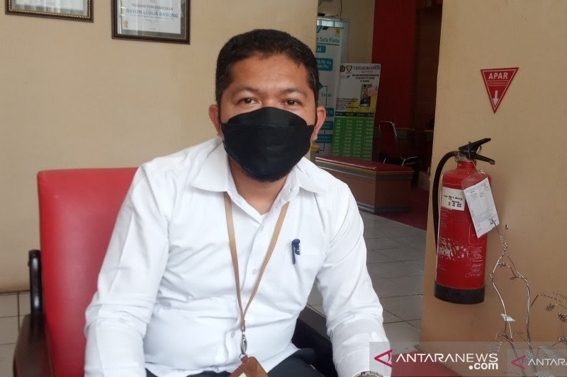 Ini dilakukan petugas PLN Lubukbasung untuk antisipasi gangguan selama Ramadhan
