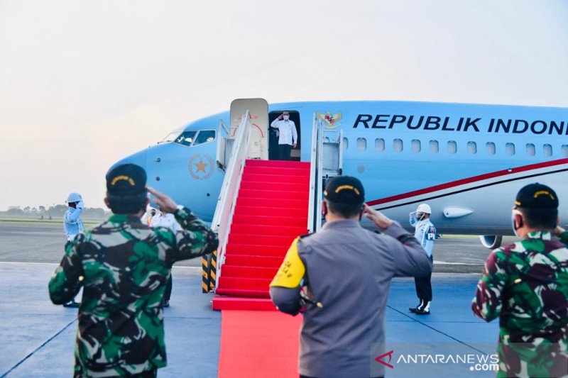 Presiden Jokowi bertolak ke NTT pastikan penanganan bencana berjalan baik