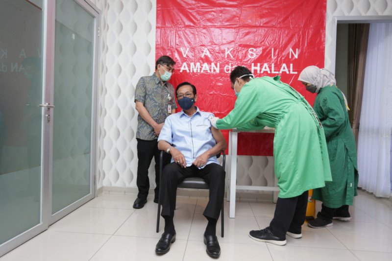 Sultan HB X terima suntik vaksin COVID-19 dosis kedua