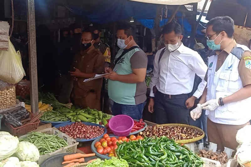 Satgas Pangan Majalengka sidak sembako pasar tradisional