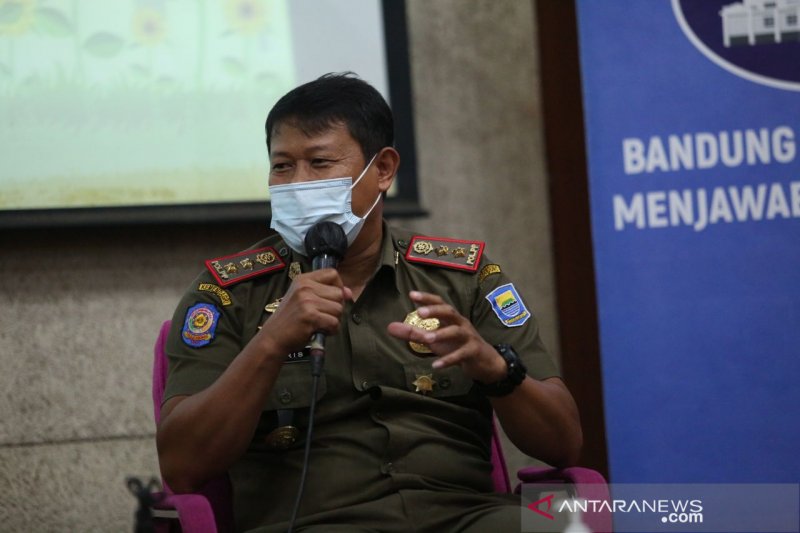 Satpol PP Kota Bandung awasi khusus penjualan takjil untuk cegah kerumunan