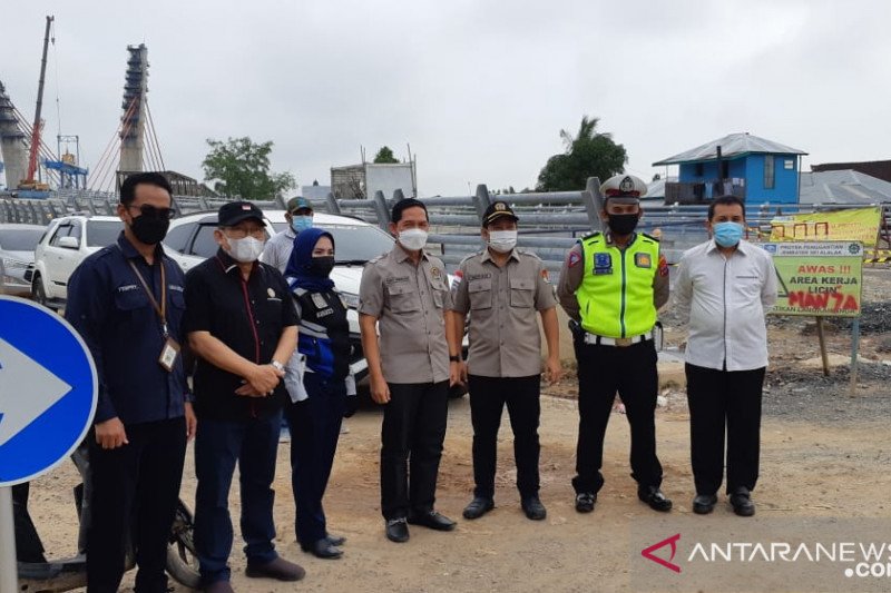 DPRD Kalsel pastikan kondisi jalan angkutan sembako lancar
