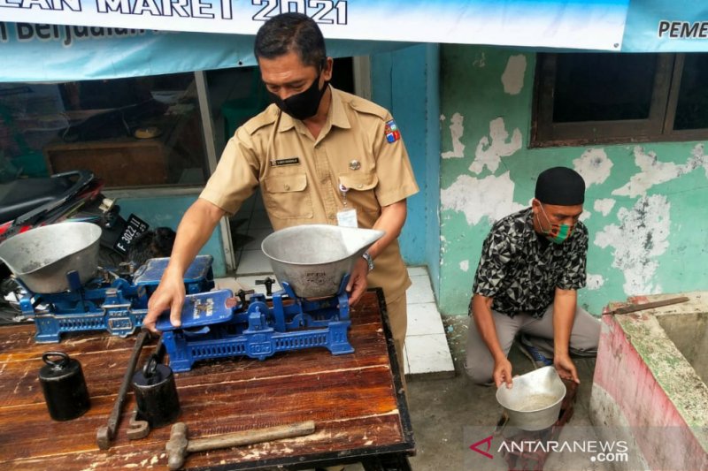 Perumda PPJ operasi tera timbangan di 12 pasar Kota Bogor