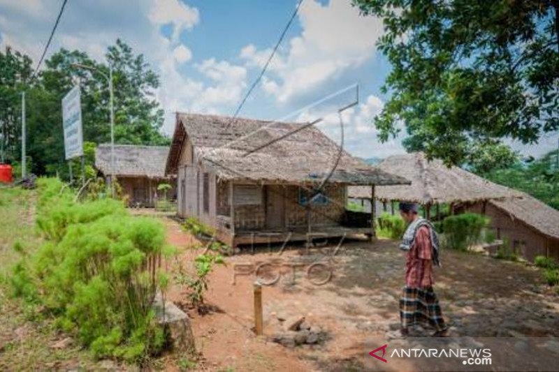 Kampung Warga Baduy Muslim 