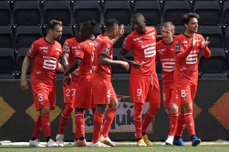 Rennes melumat Angers 3-0