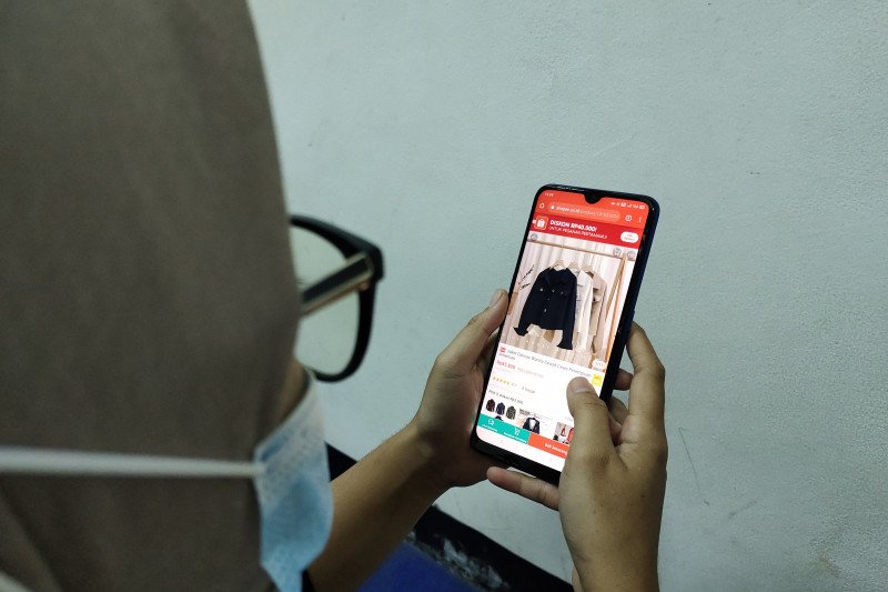 Sepekan, sinyal pemulihan ekonomi RI hingga subsidi ongkir