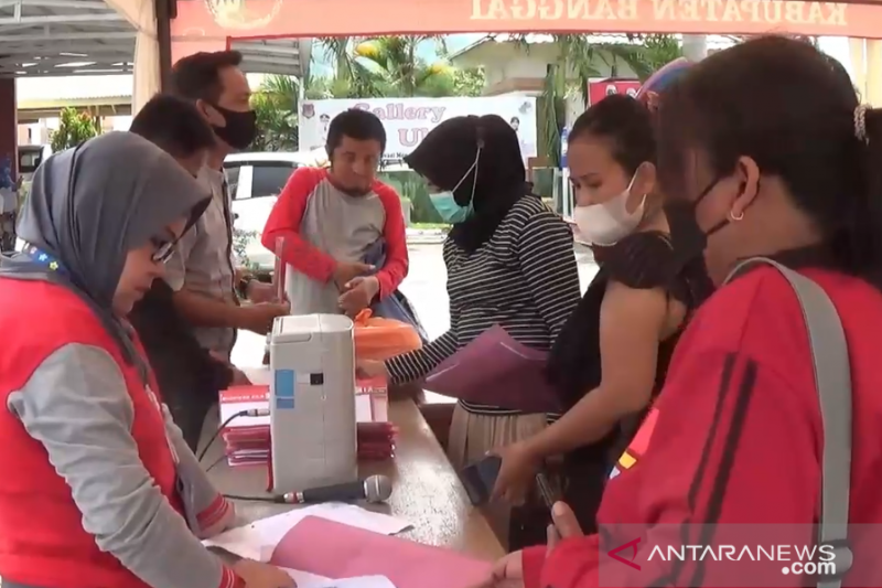 Hari terakhir, warga serbu stand pendataan bantuan UMKM di Banggai