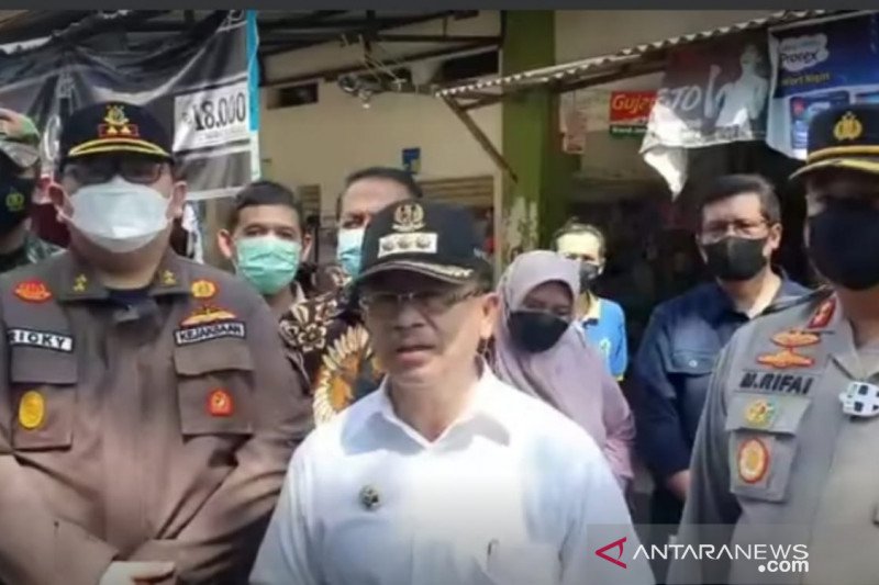 Harga daging ayam masih tinggi, Forkopimda Cianjur sidak ke pasar