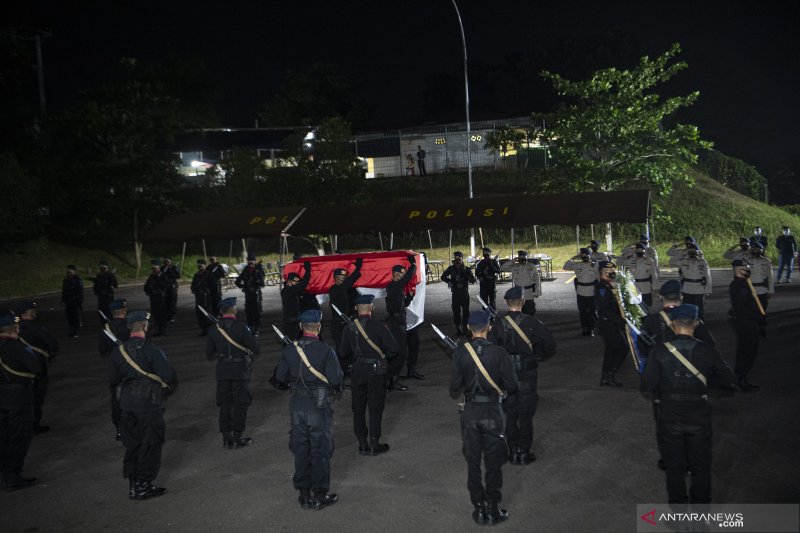 Jenazah I Komang Wira Natha Tiba Di Palembang