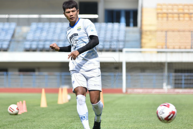 Bek Persib Jupe bersyukur Ramadhan bersama keluarga