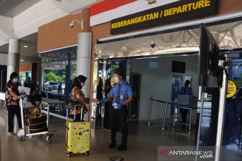 Arus mudik di Bandara SMB II Palembang, Minggu alami peningkatan