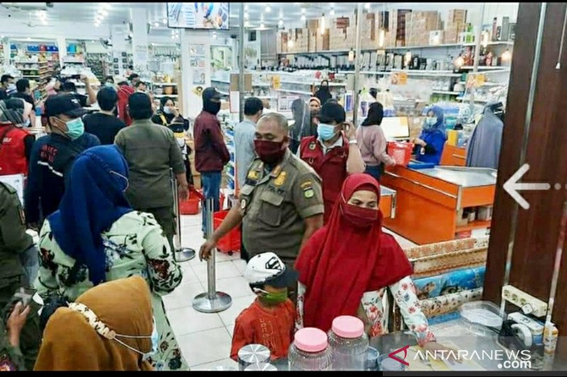 Pemkot Palu intensifkan operasi yustisi untuk tekan COVID-19