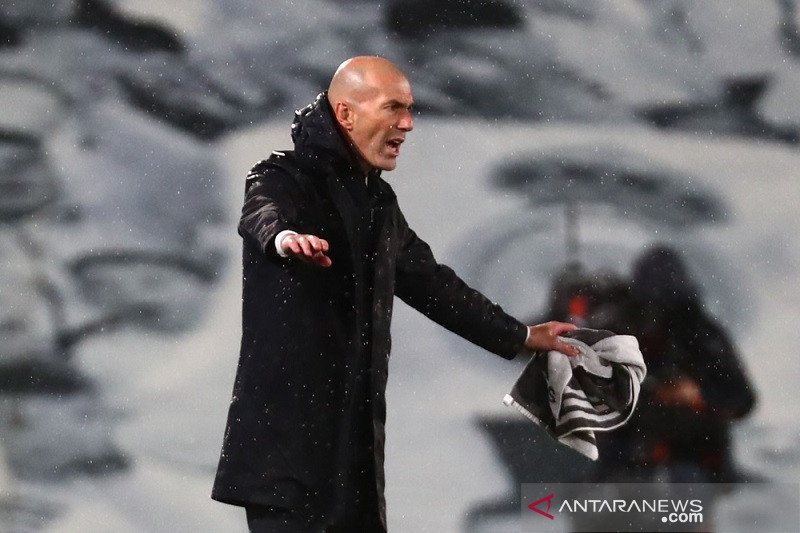 Zinedine Zidane akan tinggalkan Real Madrid akhir musim ini