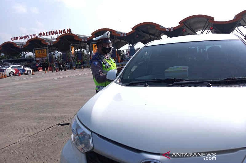 Sembilan pos penyekatan di Cirebon mulai beroperasi cegah mudik