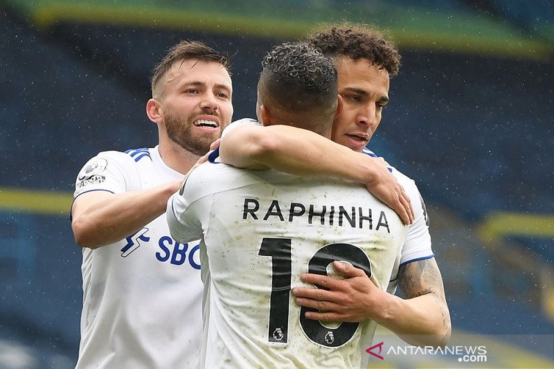 Leeds United jegal Tottenham dekati empat besar