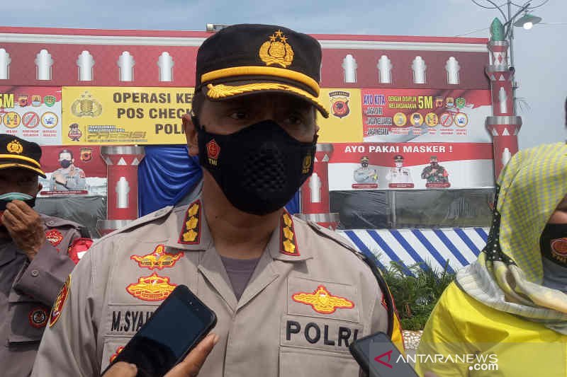 Polresta Cirebon perbanyak petugas di pos penyekatan pada malam hingga dini hari
