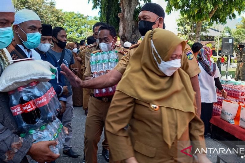 Pemkot Palu salurkan 5.000 paket bantuan melalui program Palu berbagi