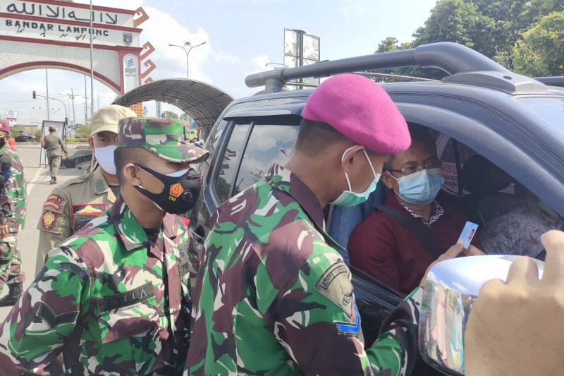 Satgas COVID-19 putar balik 320 kendaraan hendak masuk Kota Bandarlampung