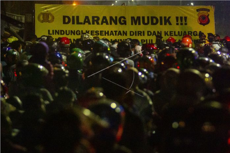 Pemudik terjebak kemacetan