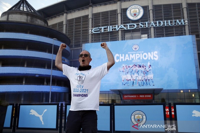 Pemilik Manchester City tanggung ongkos suporter ke final Champions di Porto