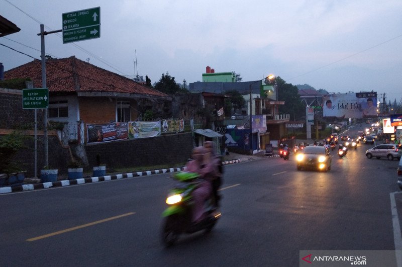 Lalu lintas jalur Puncak-Cianjur masih normal pada Kamis malam