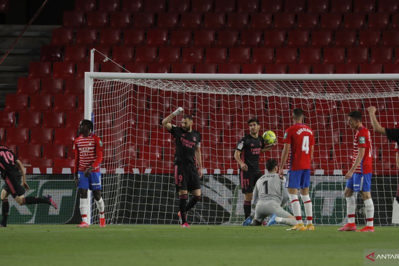 Real Madrid gasak Granada 4-1, tempel Atletico berburu gelar