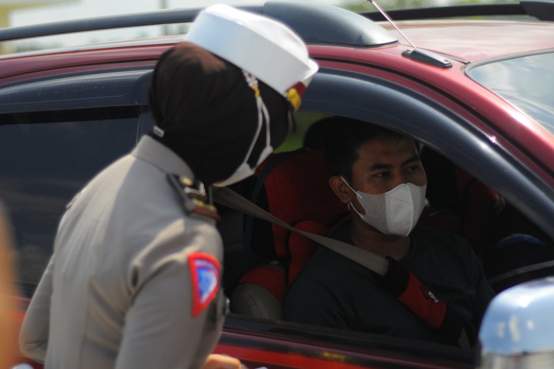 Semua kendaraan wajib melalui posko penyekatan di Tol Sumatera ruas Bakter