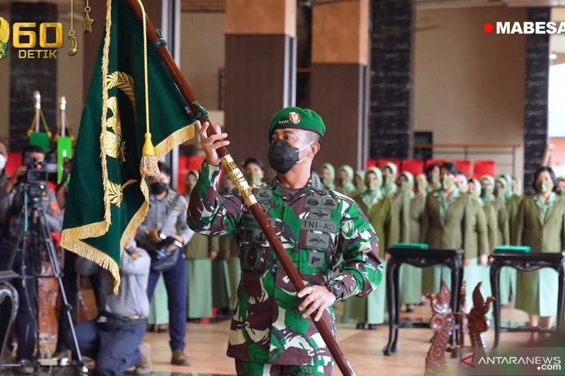 Kasad Andika terima laporan kenaikan pangkat 25 pati TNI AD