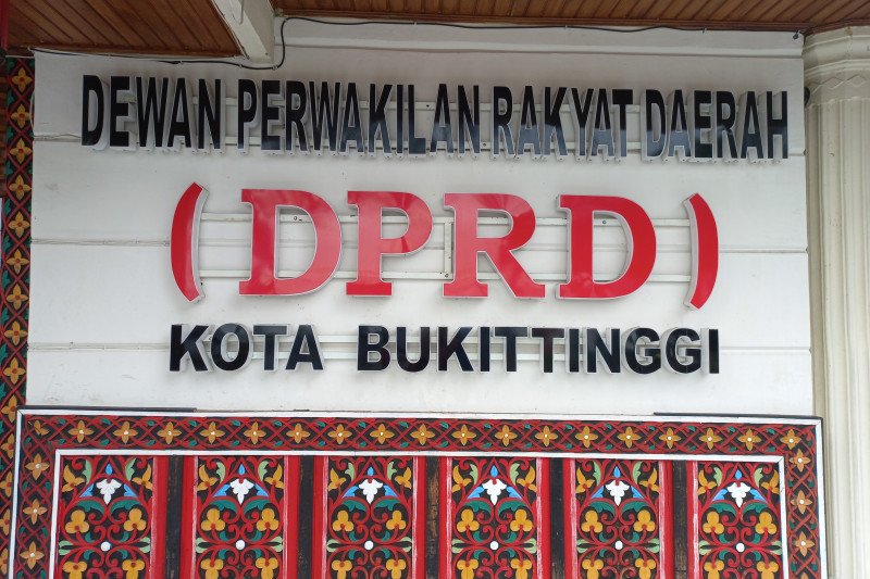 "Silaturahmi panas", DPRD nilai penyampaiannya dipotong kurang sopan, mahasiswa "Walk Out" dan tuding anggota dewan pukul meja