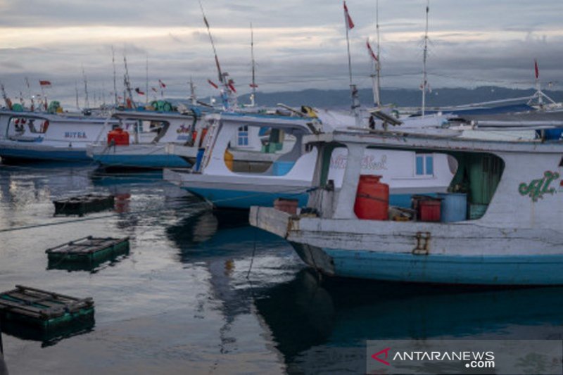 Nelayan Donggala masih libur melaut