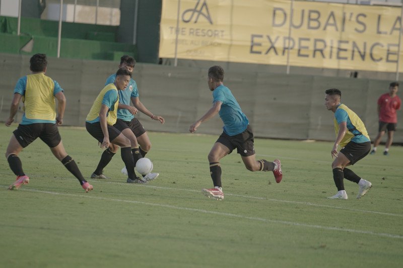 Shin Tae-yong belum puas dengan adaptasi pemain timnas Indonesia di Dubai