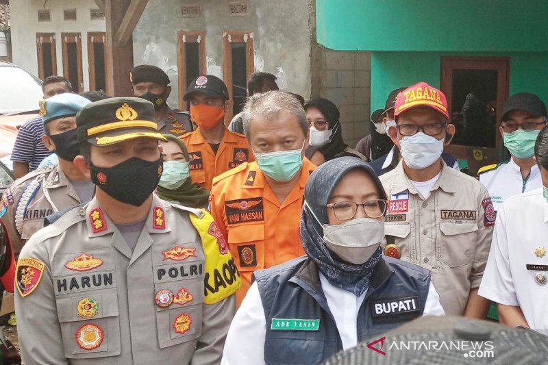 Bupati duga banjir bandang Cigudeg Bogor akibat tambang ilegal