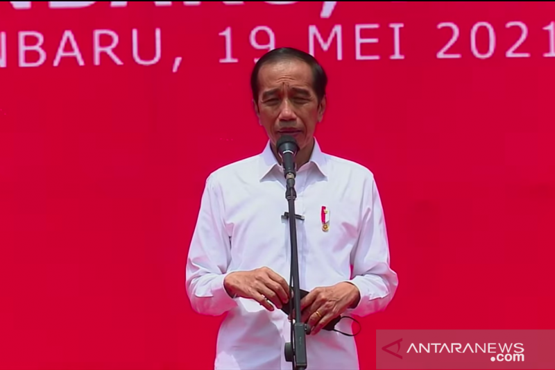 Presiden Jokowi sebut tantangan di ruang digital semakin besar