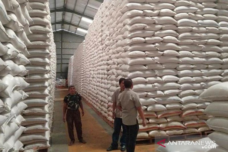 Bulog Cianjur: Stok 4.000 ton beras cukup hingga akhir tahun