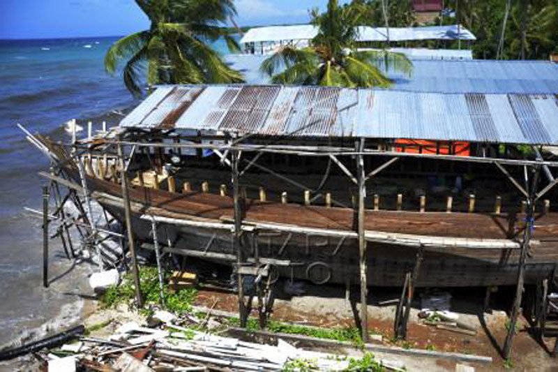 Waktu pembuatan kapal pinisi di Bonto Bahari Bulukumba